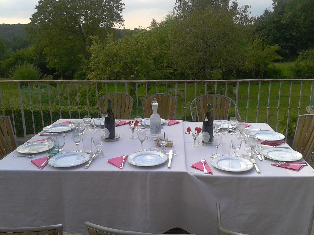 Joux-la-Ville Val De La Nef Bed & Breakfast エクステリア 写真