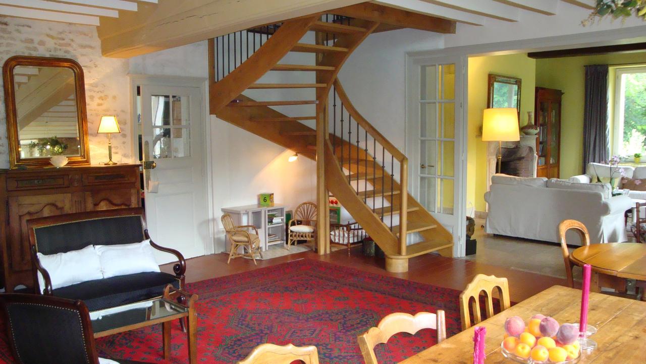 Joux-la-Ville Val De La Nef Bed & Breakfast エクステリア 写真